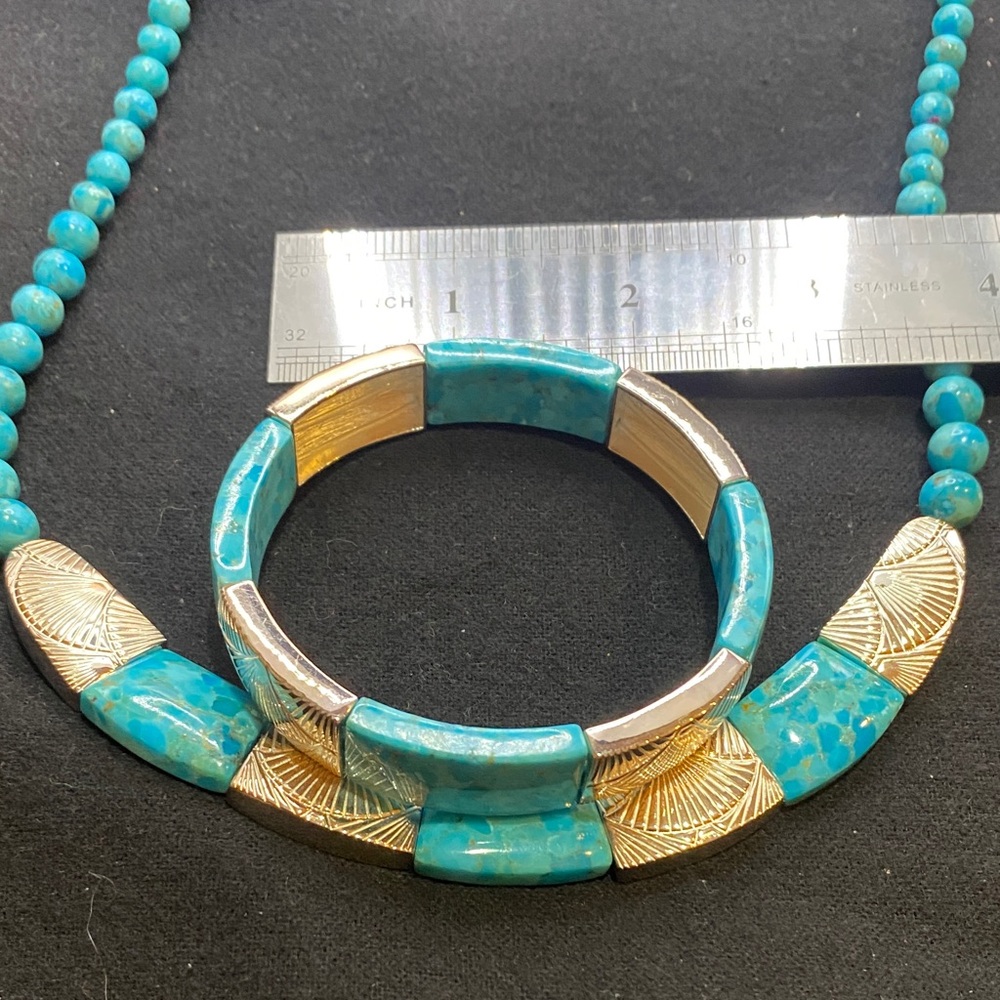 Howlite and Silver Women's Necklace and Bracelet Set - Picture 5 of 7